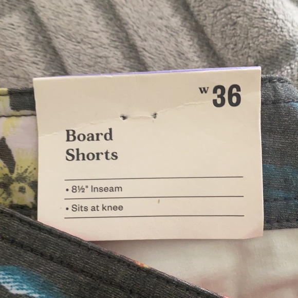 Board Shorts - Picture 2 of 4